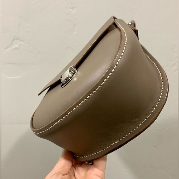 Completely Handcrafted Genuine Premium Cowhide Tuck Lock Saddle Bag/Crossbody - Picture 10 of 16